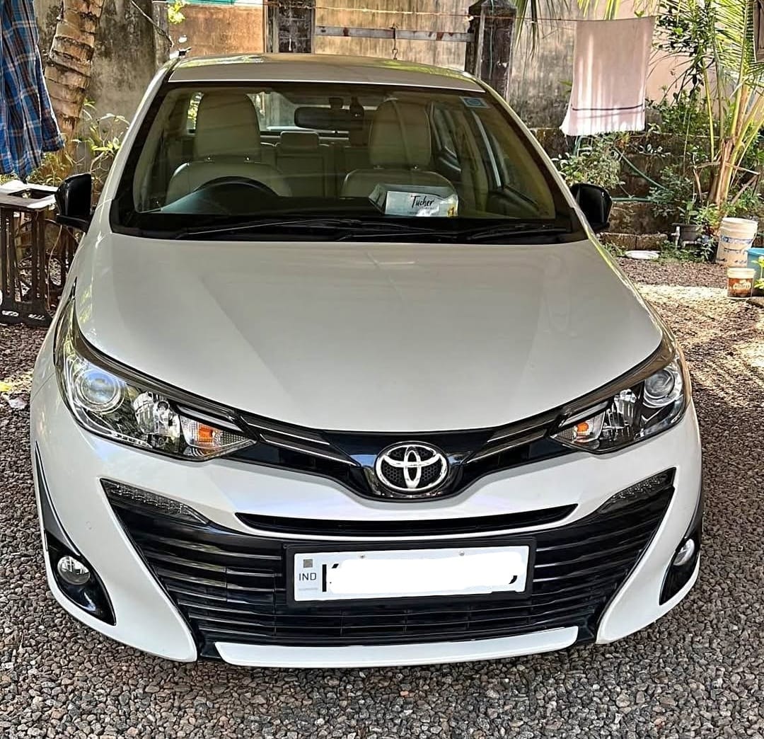 Toyota Yaris(2018-2020) J At