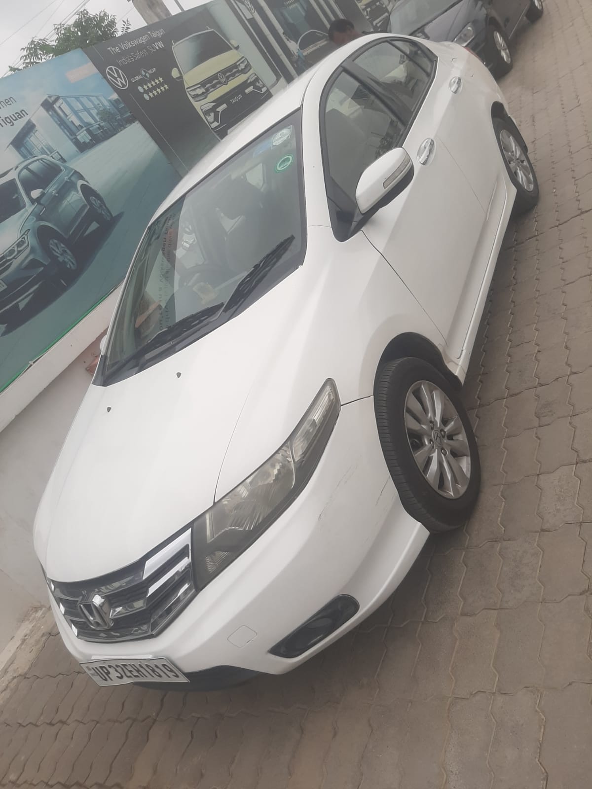 Honda City(2011-2014) 1.5 V Mt