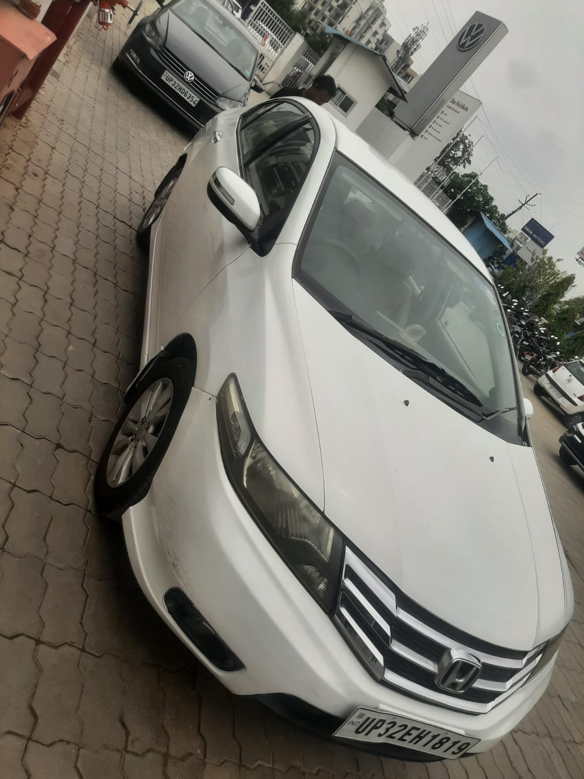 Honda City(2011-2014) 1.5 V Mt