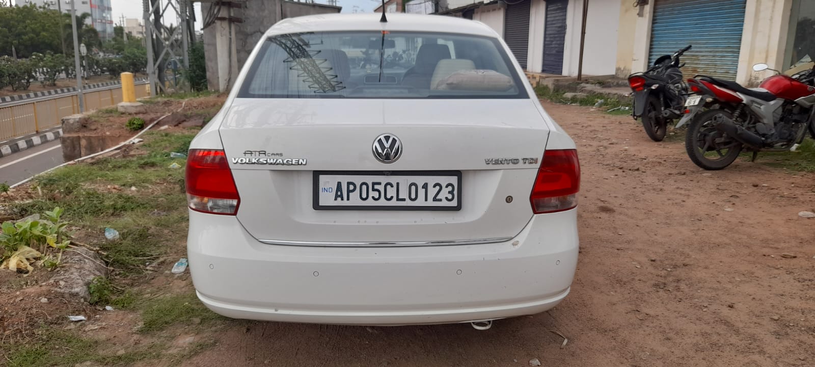 Volkswagen Vento(2010-2012) Highline Diesel