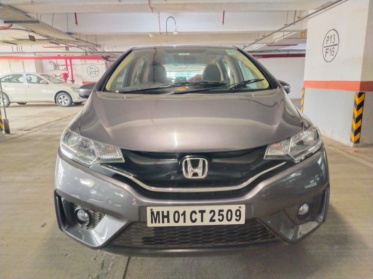 Honda Jazz(2015-2018) V At Petrol