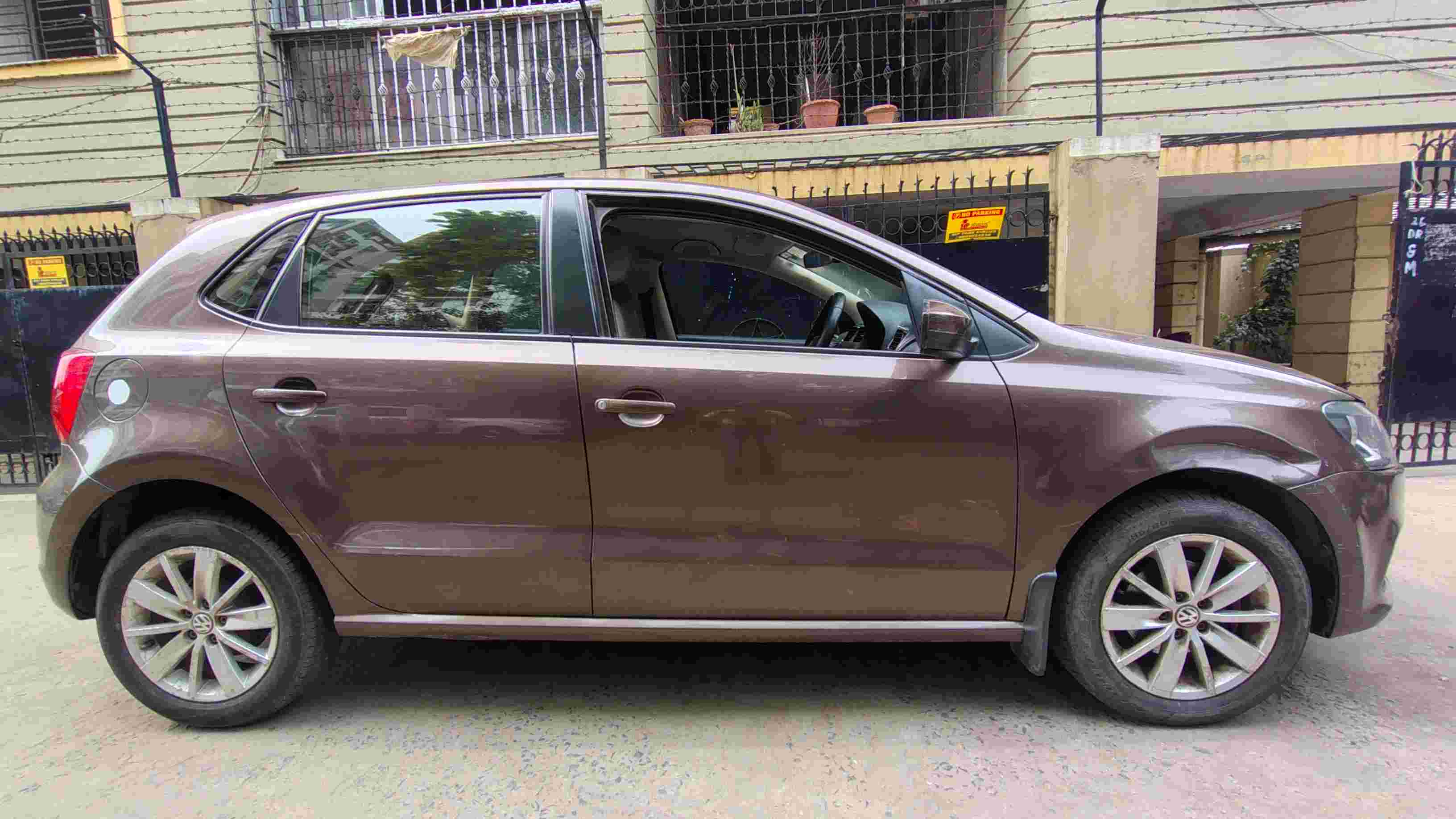 Volkswagen Polo(2016-2019) Highline 1.2l P