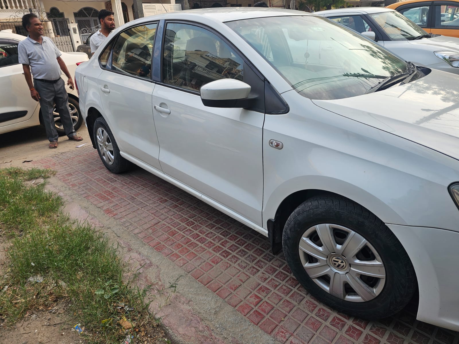 Volkswagen Vento(2010-2012) Trendline Petrol