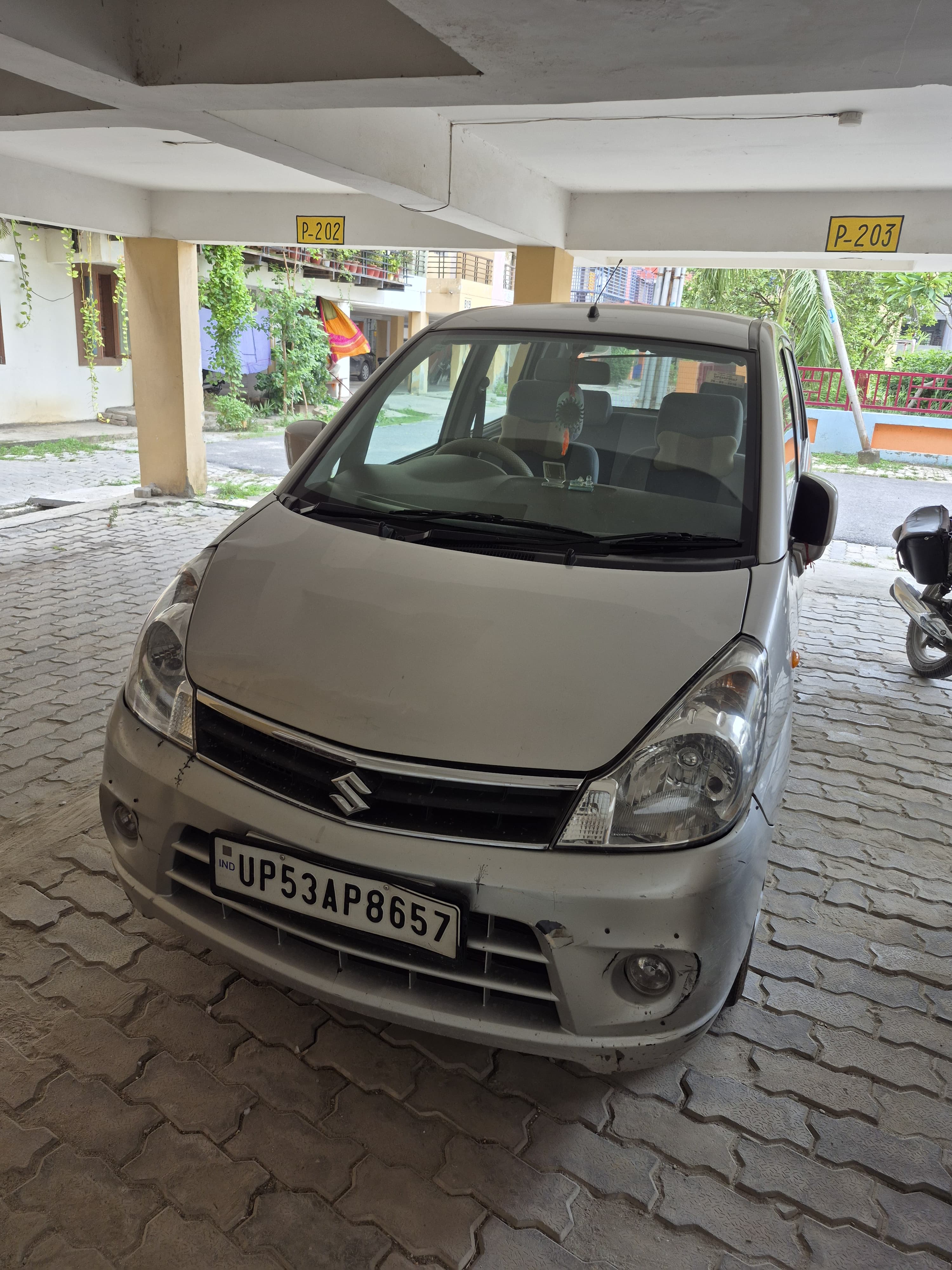 Maruti Suzuki Zen Estilo(2009-2014) Vxi Bs-iv