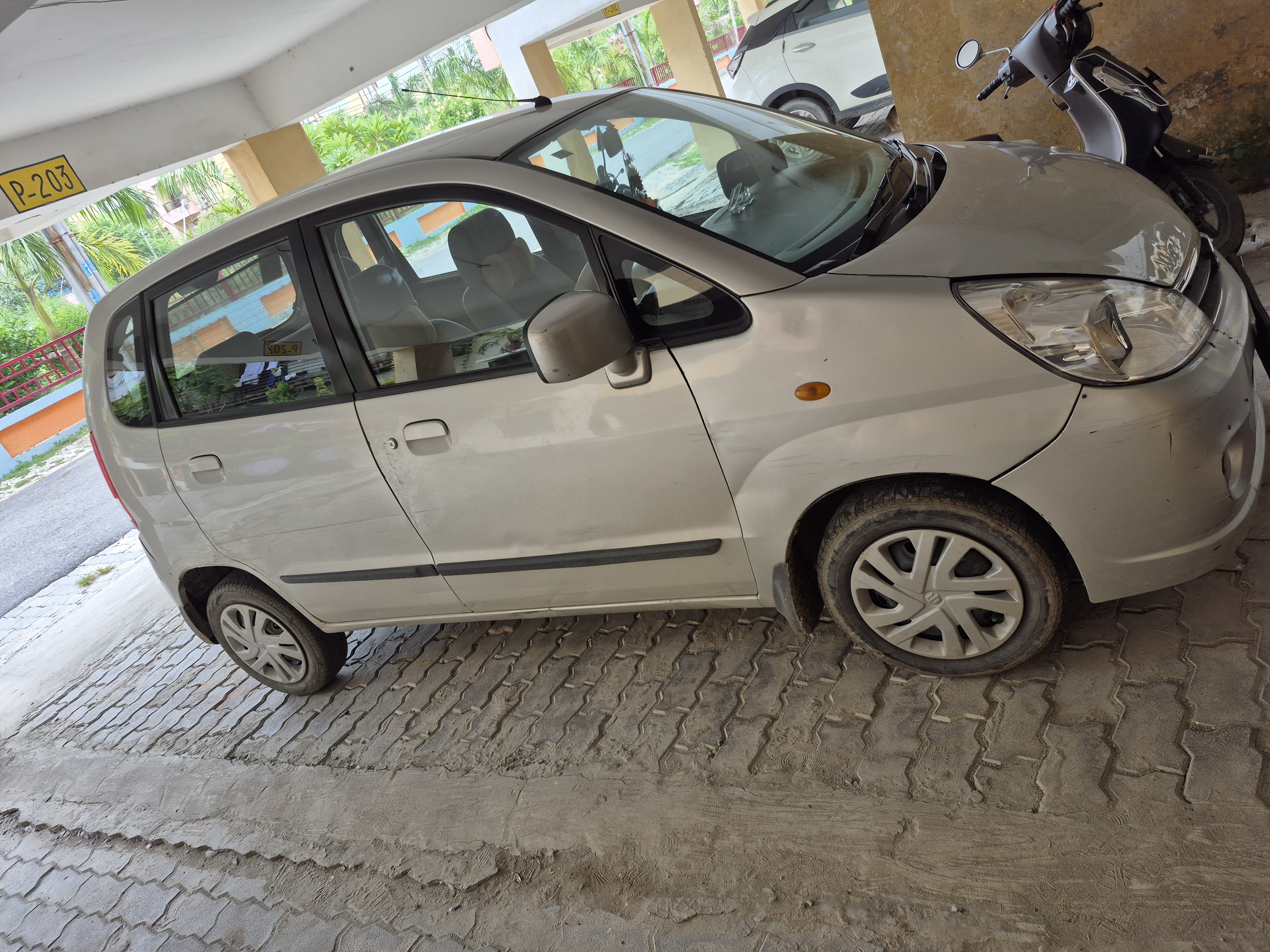 Maruti Suzuki Zen Estilo(2009-2014) Vxi Bs-iv