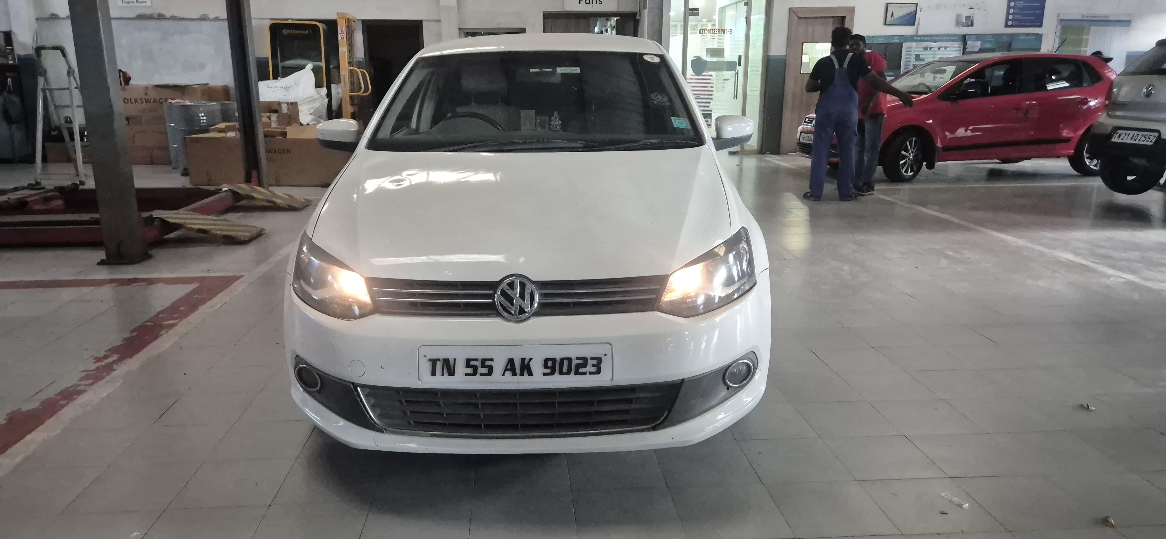 Volkswagen Vento(2012-2014) Highline Diesel