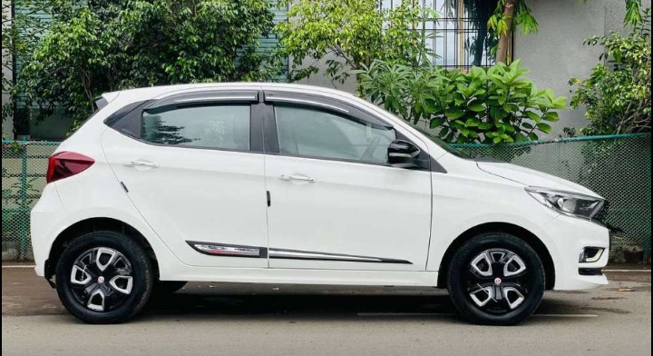 Tata Tiago Revotron Xz
