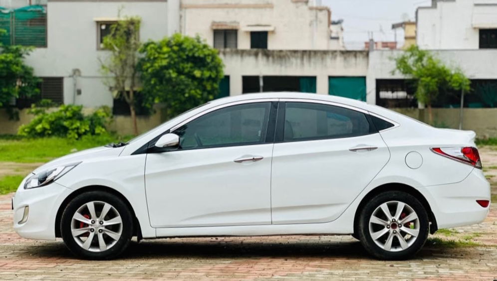 Hyundai Verna(2011-2015) Fluidic 1.6 Crdi Sx