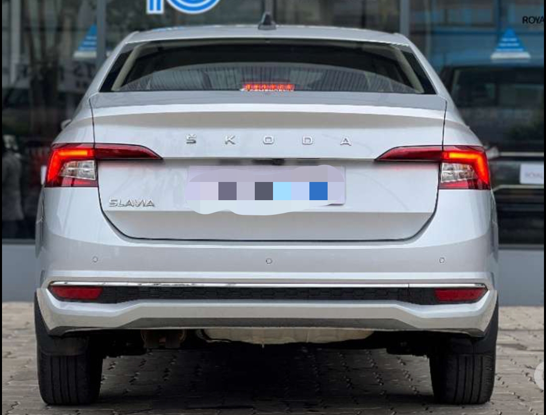 Skoda Slavia(2022-2023) Ambition 1.0l Tsi Mt