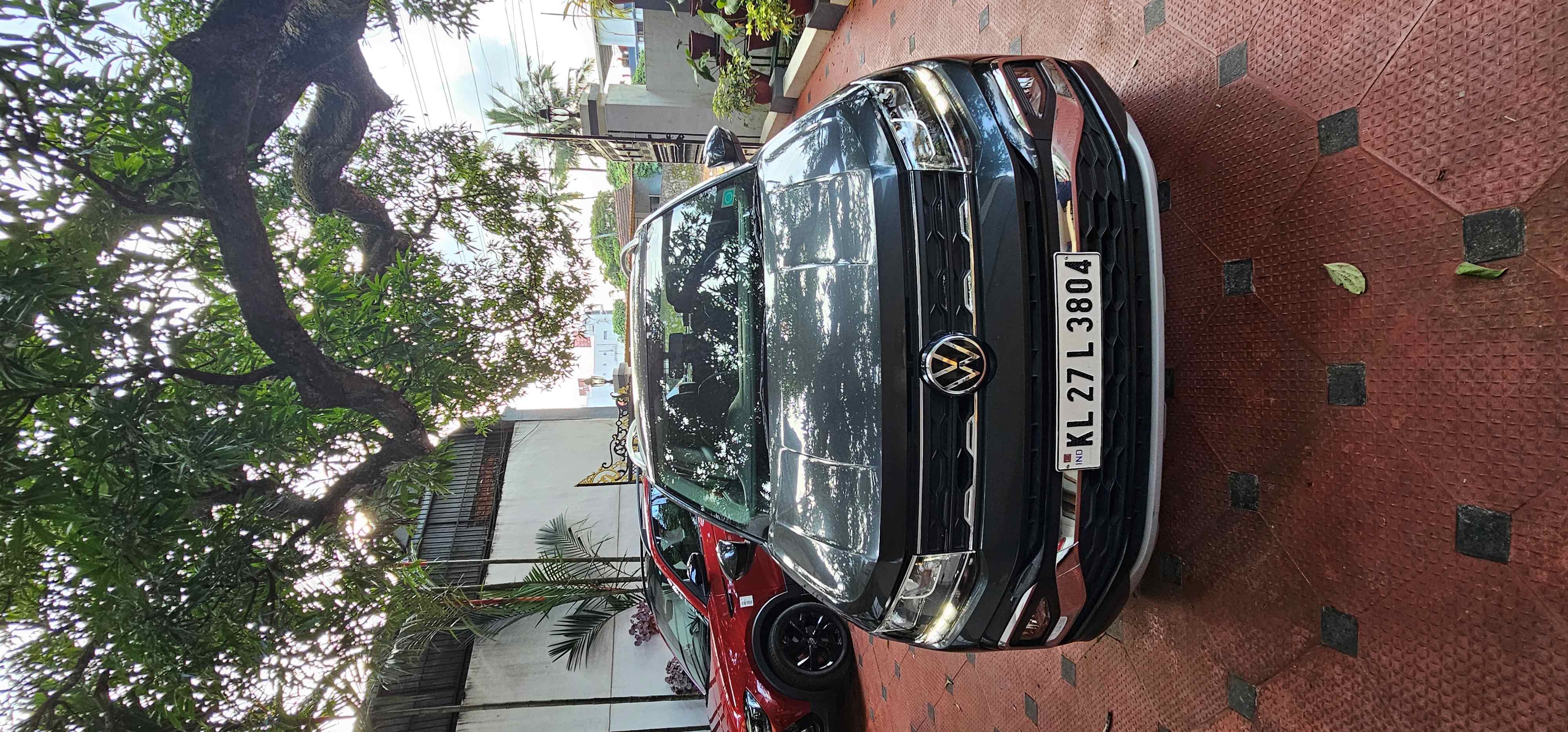 Volkswagen Taigun(2021-2023) Highline 1.0 Tsi At