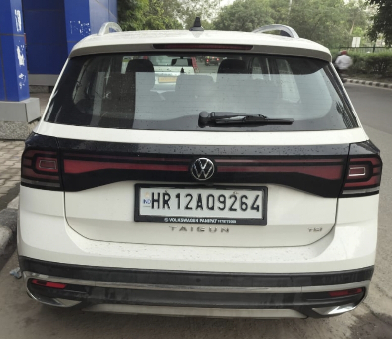 Volkswagen Taigun(2021-2023) Highline 1.0 Tsi At