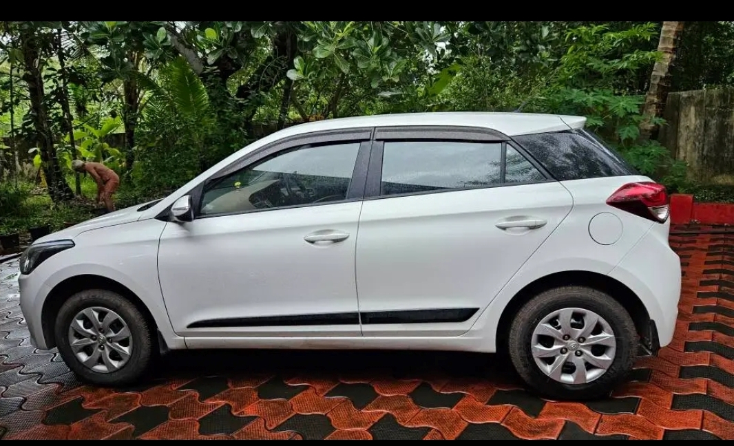 Hyundai I20(2015-2017) Sportz 1.2