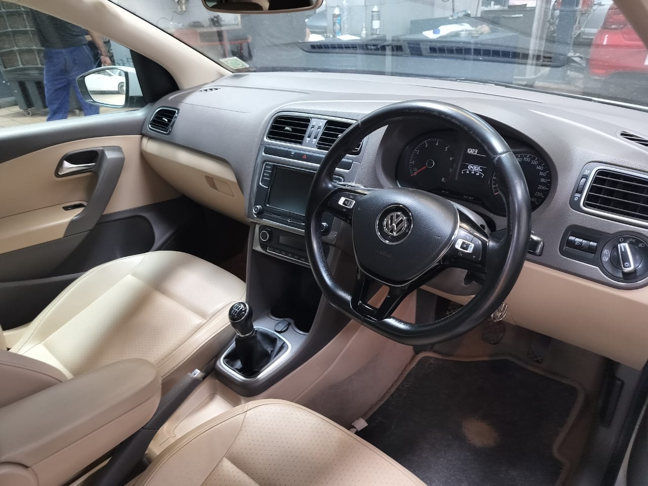 Volkswagen Vento(2020-2022) Highline 1.0 Petrol