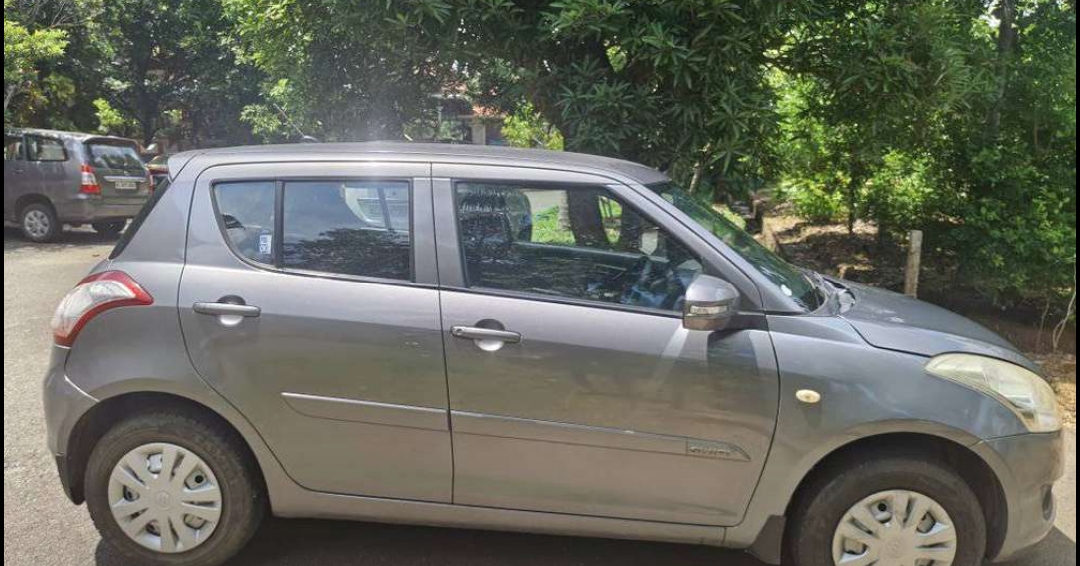 Maruti Suzuki Swift(2010-2011) Vxi 1.2 Bs-iv