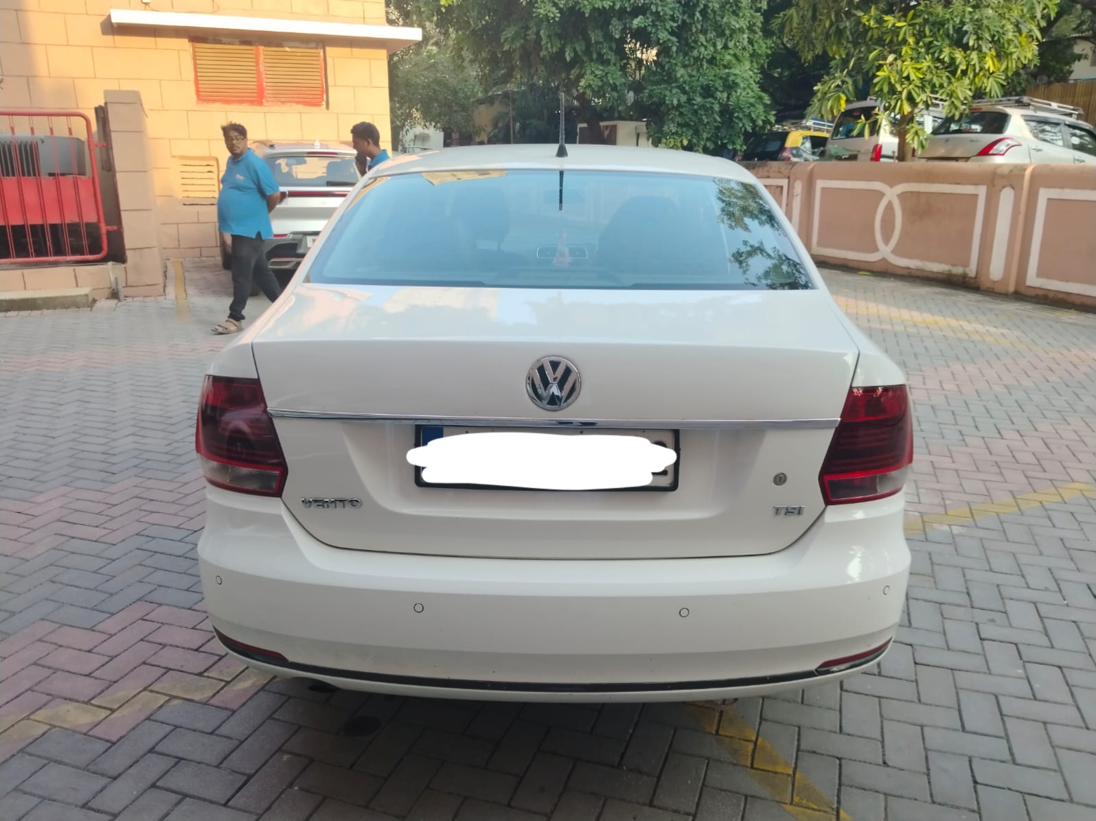 Volkswagen Vento(2015-2019) Highline 1.2 Petrol At