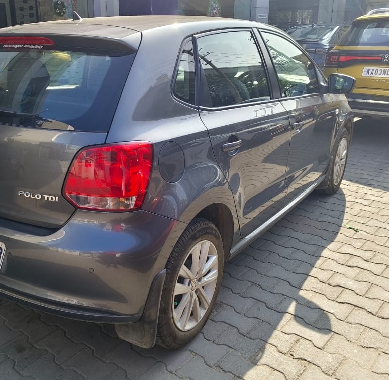 Volkswagen Polo(2012-2014) Highline 1.2l D