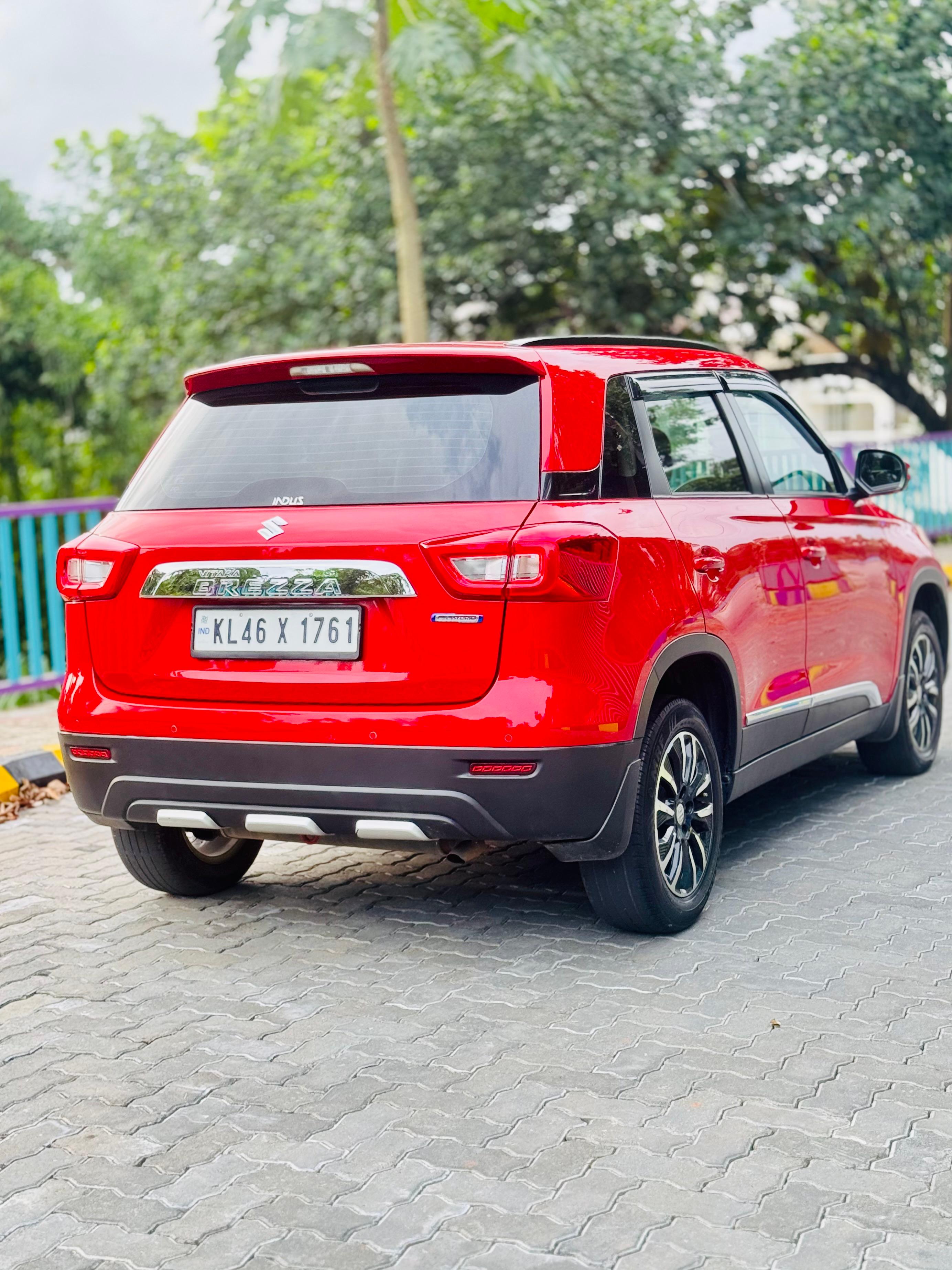 Maruti Suzuki Brezza Vxi At