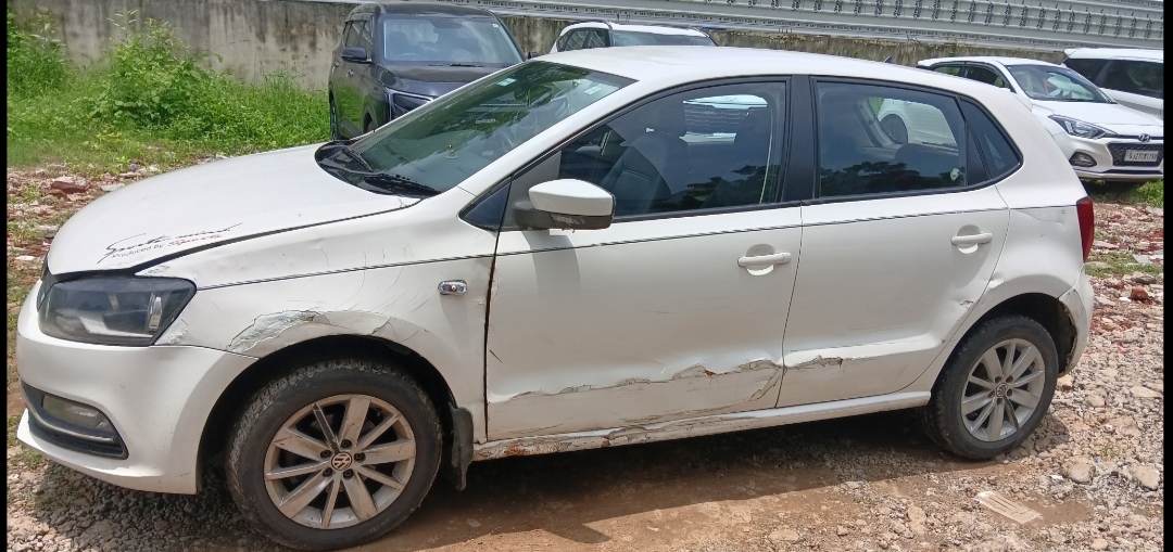 Volkswagen Polo(2014-2015) Highline 1.2l P