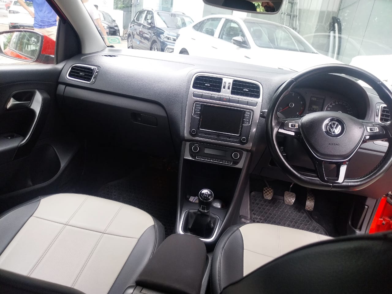 Volkswagen Polo(2010-2012) Comfortline 1.2l P