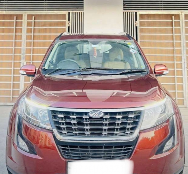 Mahindra Xuv300(2019-2020) 1.2 W6