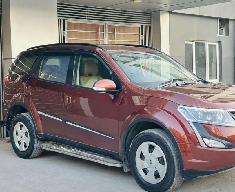 Mahindra Xuv300(2019-2020) 1.2 W6