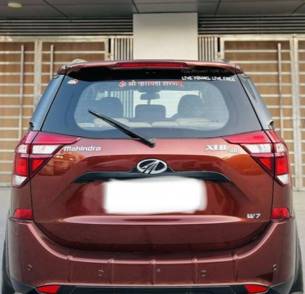 Mahindra Xuv300(2019-2020) 1.2 W6