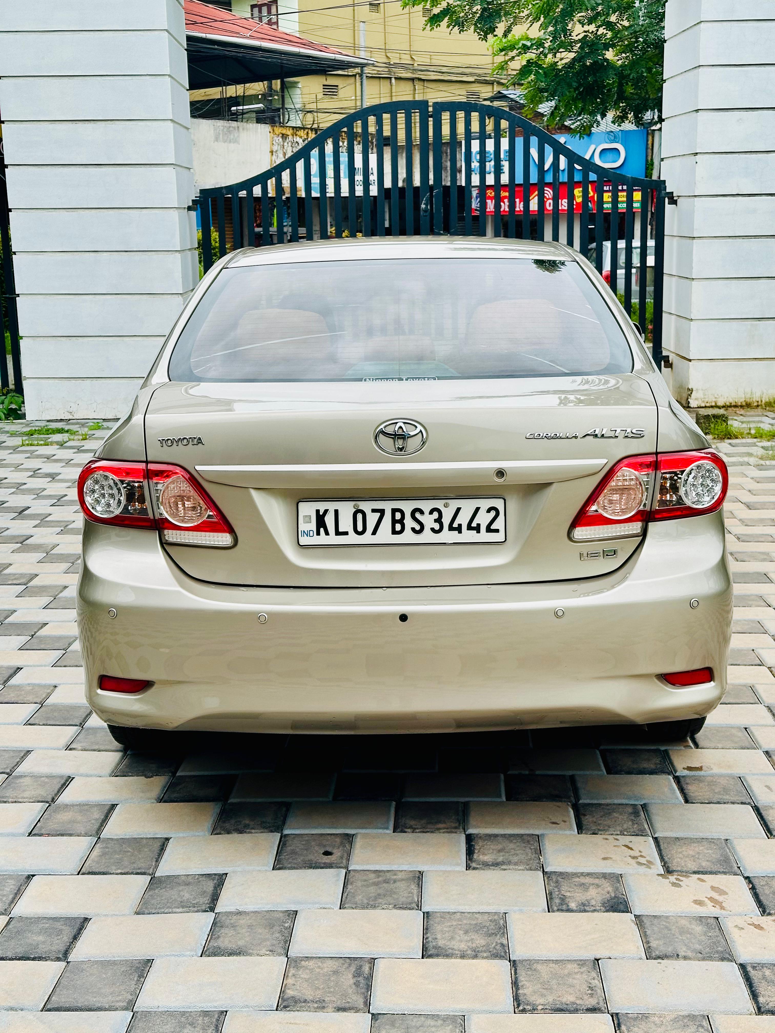 Toyota Corolla Altis(2008-2011) 1.8 J