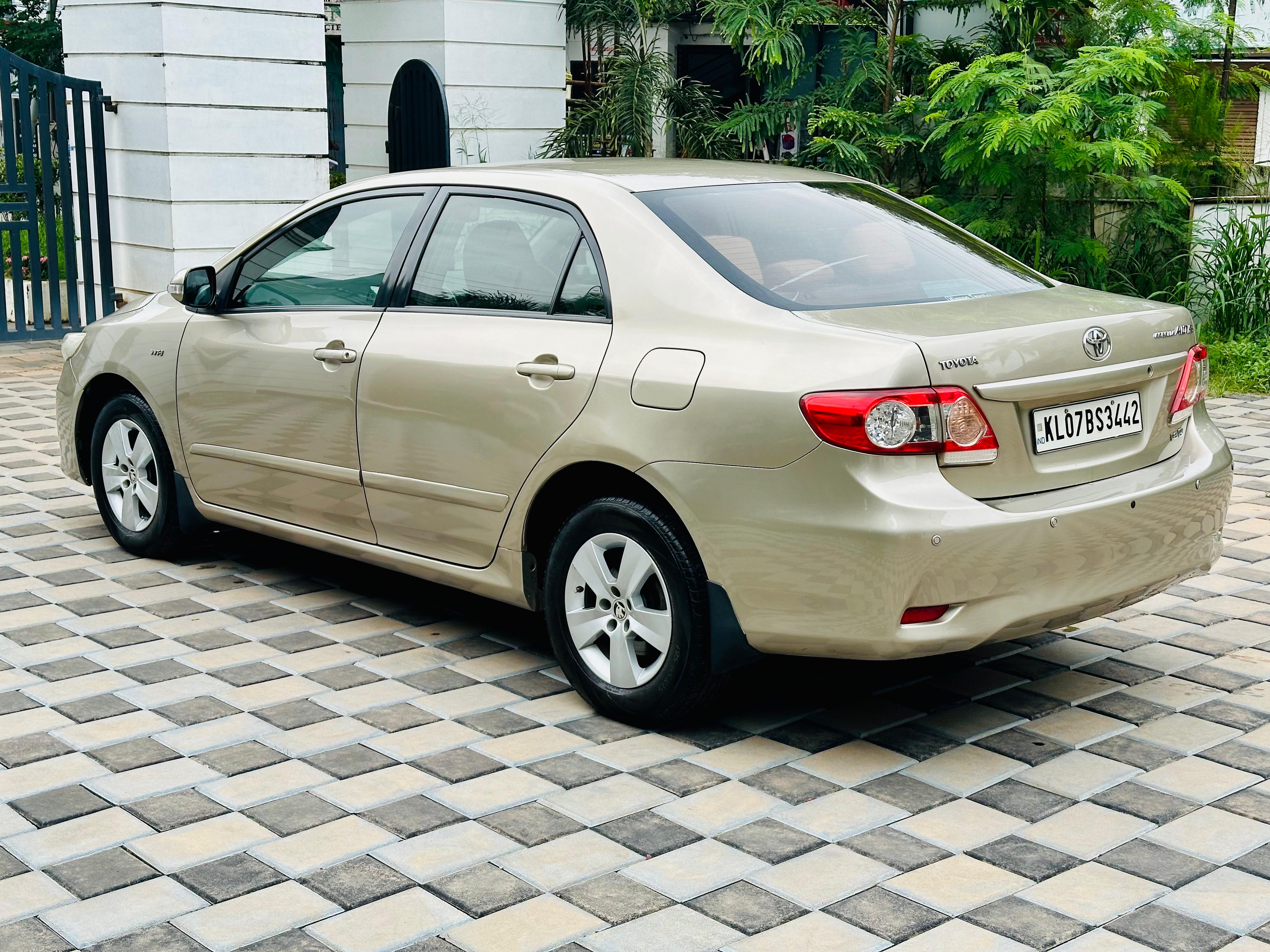 Toyota Corolla Altis(2008-2011) 1.8 J