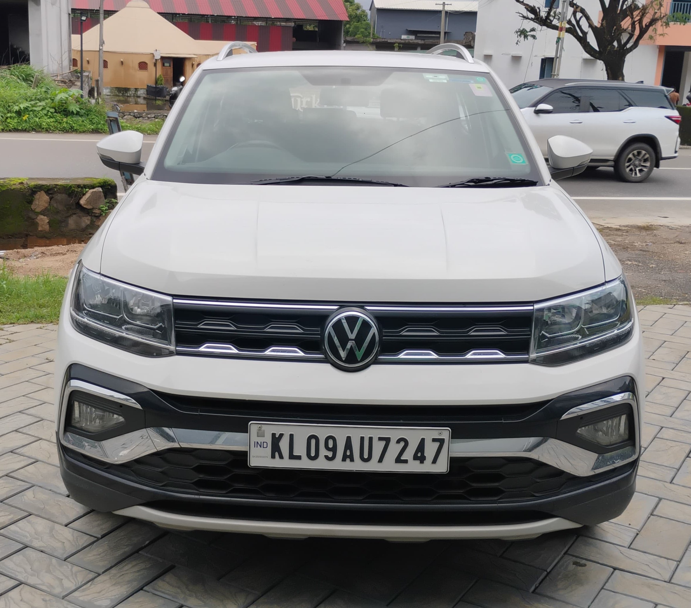 Volkswagen Taigun(2021-2023) Highline 1.0 Tsi At