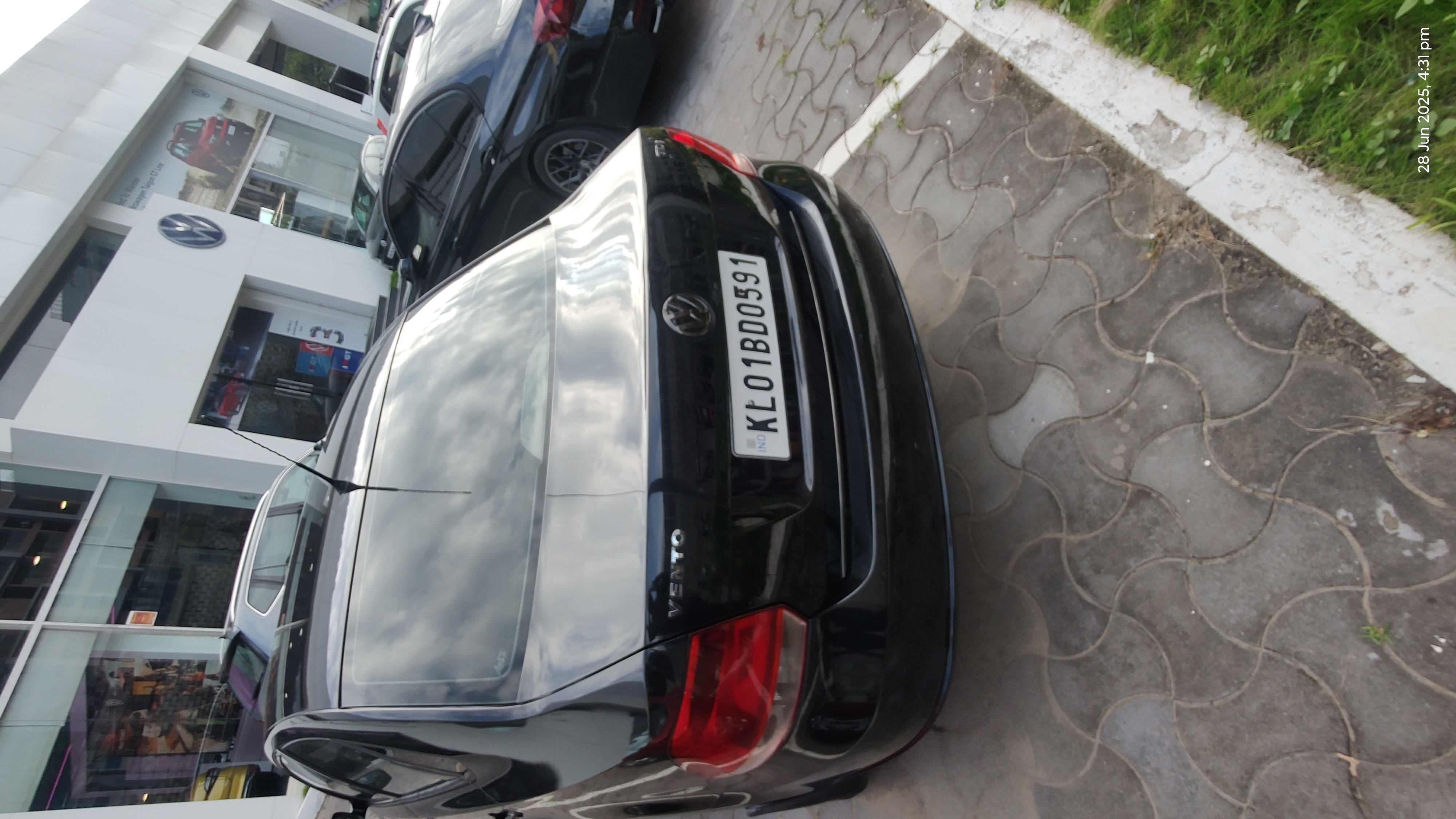 Volkswagen Vento(2010-2012) Highline Diesel