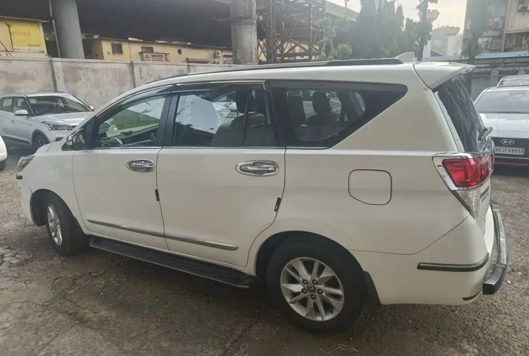 Toyota Innova Crysta(2016-2020) 2.8 Zx At 7 Str