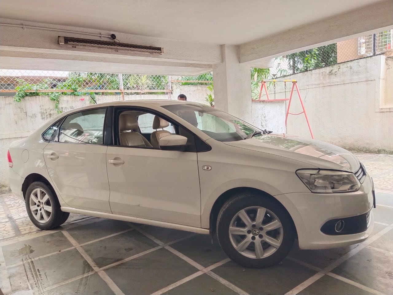 Volkswagen Vento(2010-2012) Highline Diesel