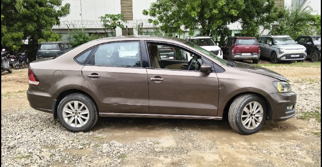 Volkswagen Vento(2014-2015) Highline 1.5 Diesel