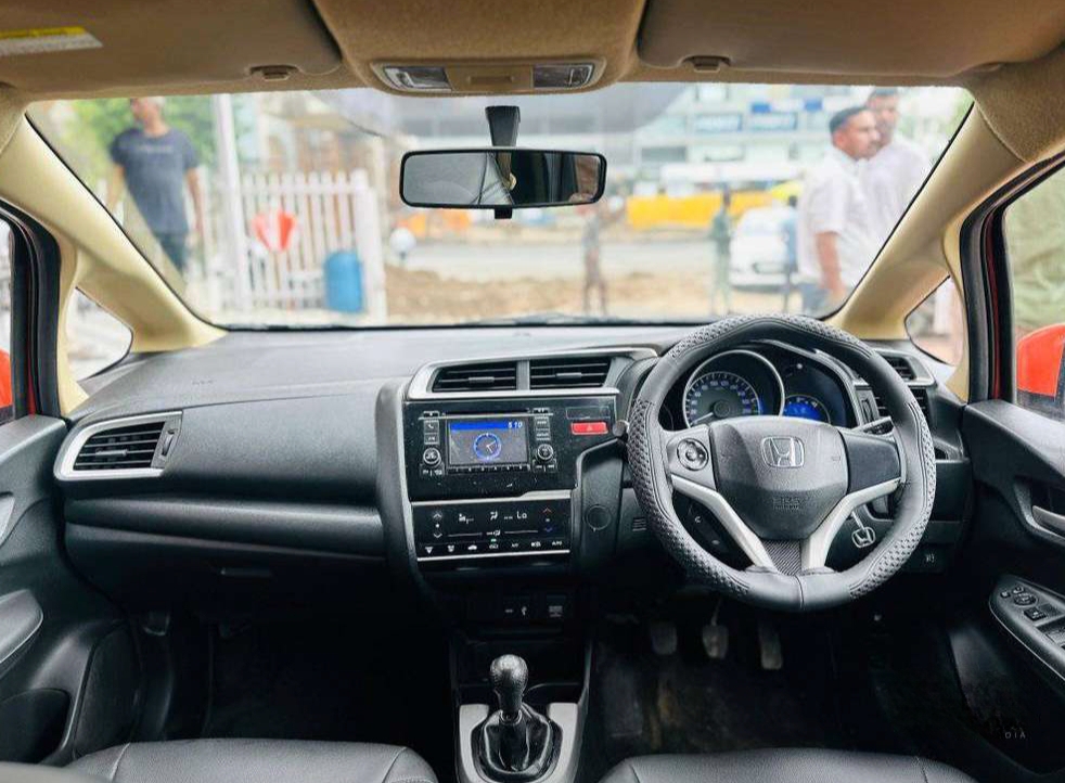 Honda Jazz(2015-2018) V Petrol