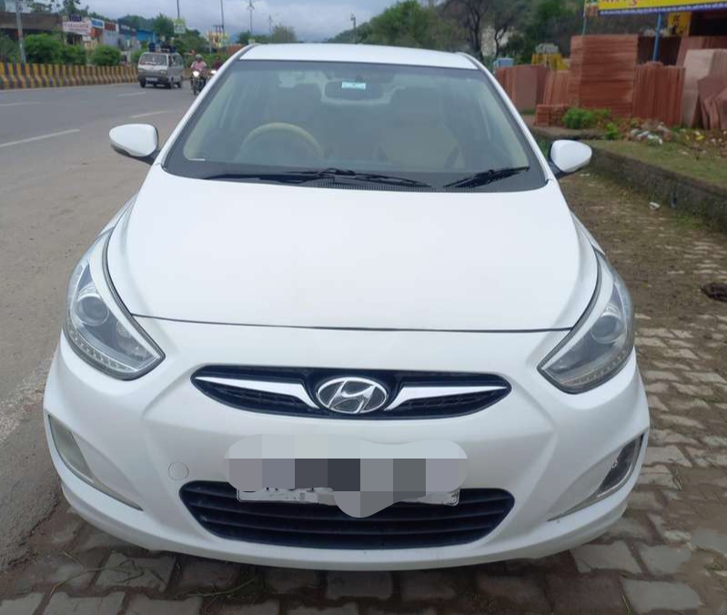 Hyundai Verna(2011-2015) Fluidic 1.6 Crdi Sx O