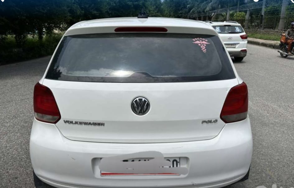 Volkswagen Polo(2010-2012) Highline 1.2l P