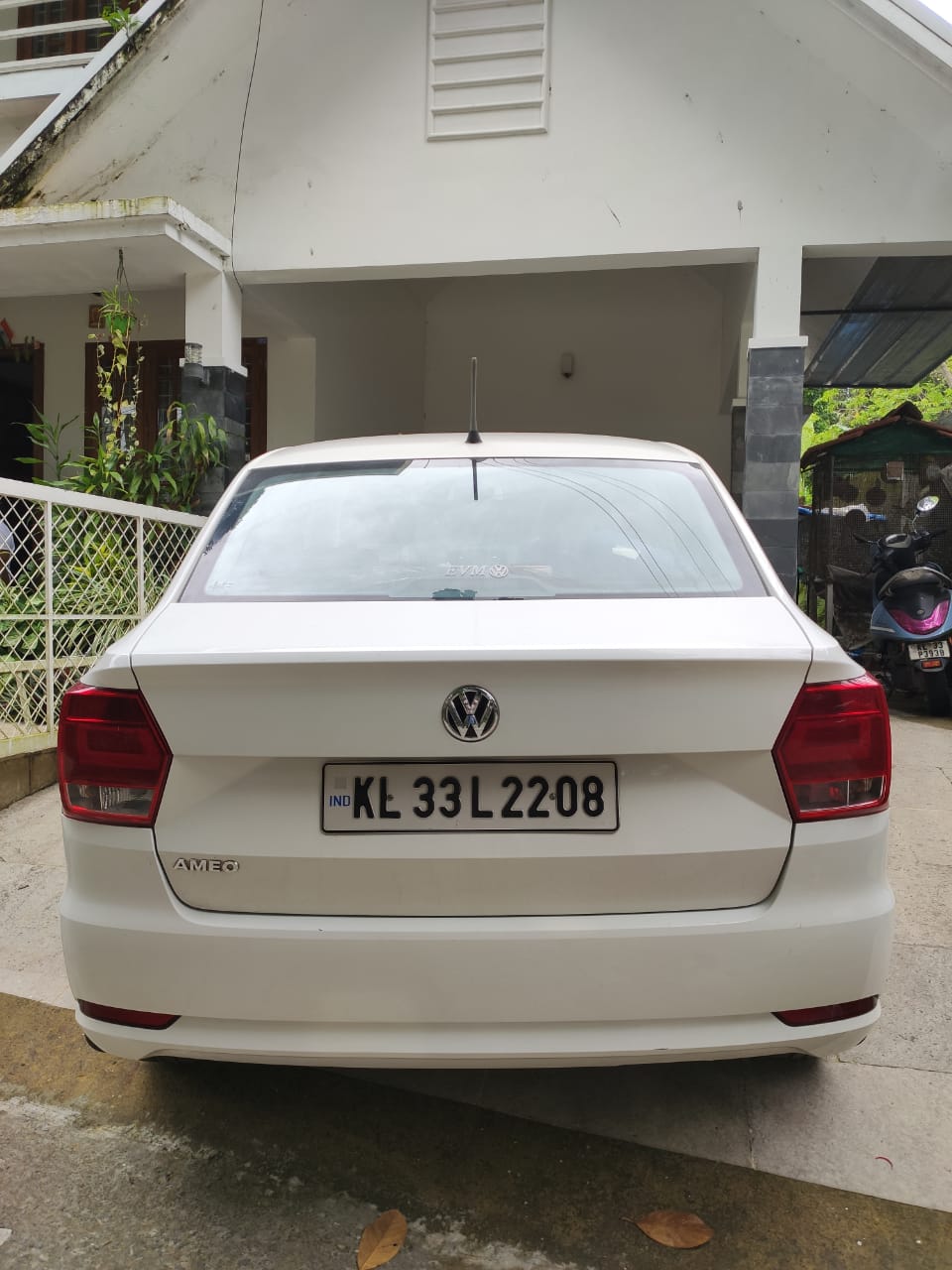 Volkswagen Ameo(2016-2019) Comfortline 1.2l (p)