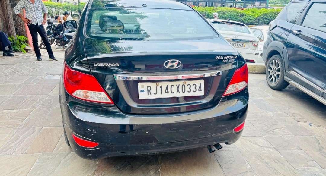 Hyundai Verna(2011-2015) Fluidic 1.6 Crdi Sx