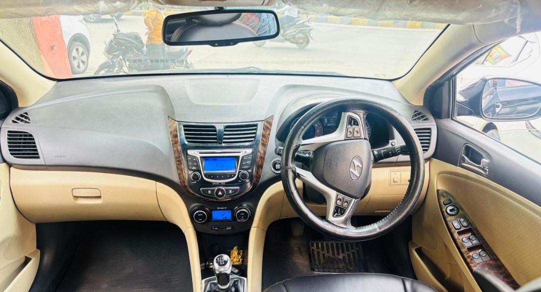 Hyundai Verna(2011-2015) Fluidic 1.6 Crdi Sx