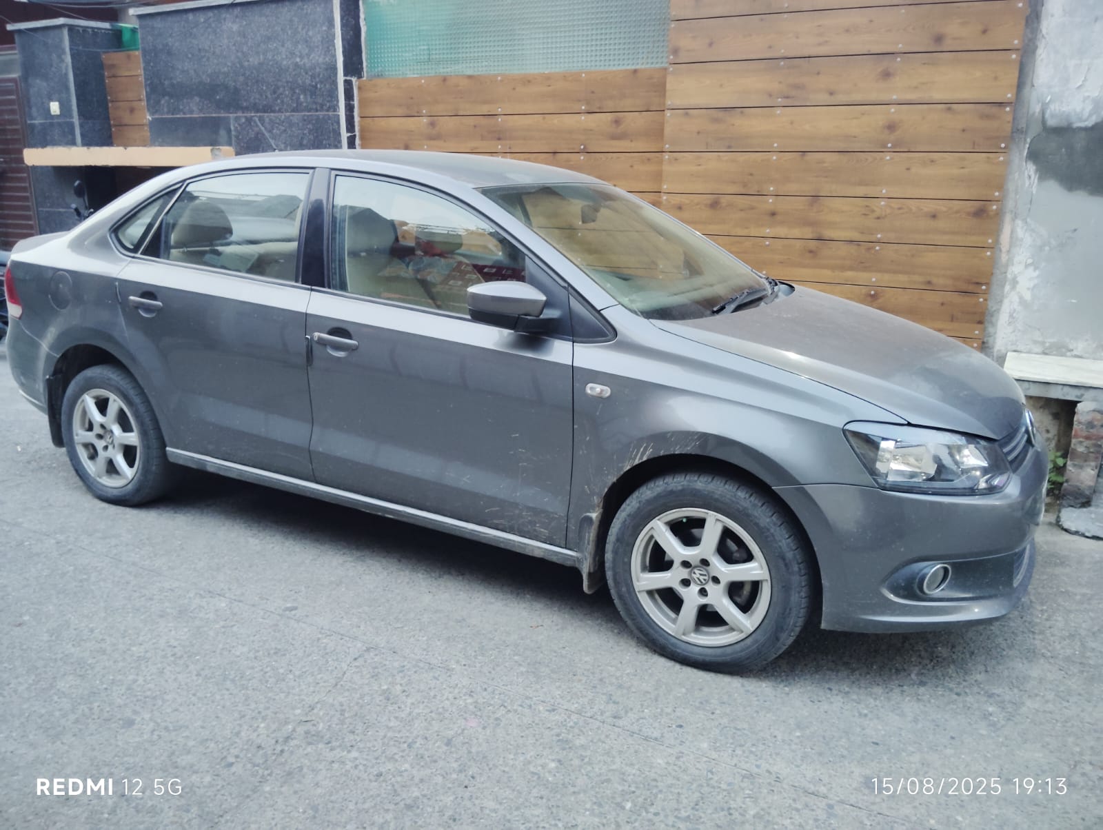 Volkswagen Vento(2012-2014) Highline Diesel