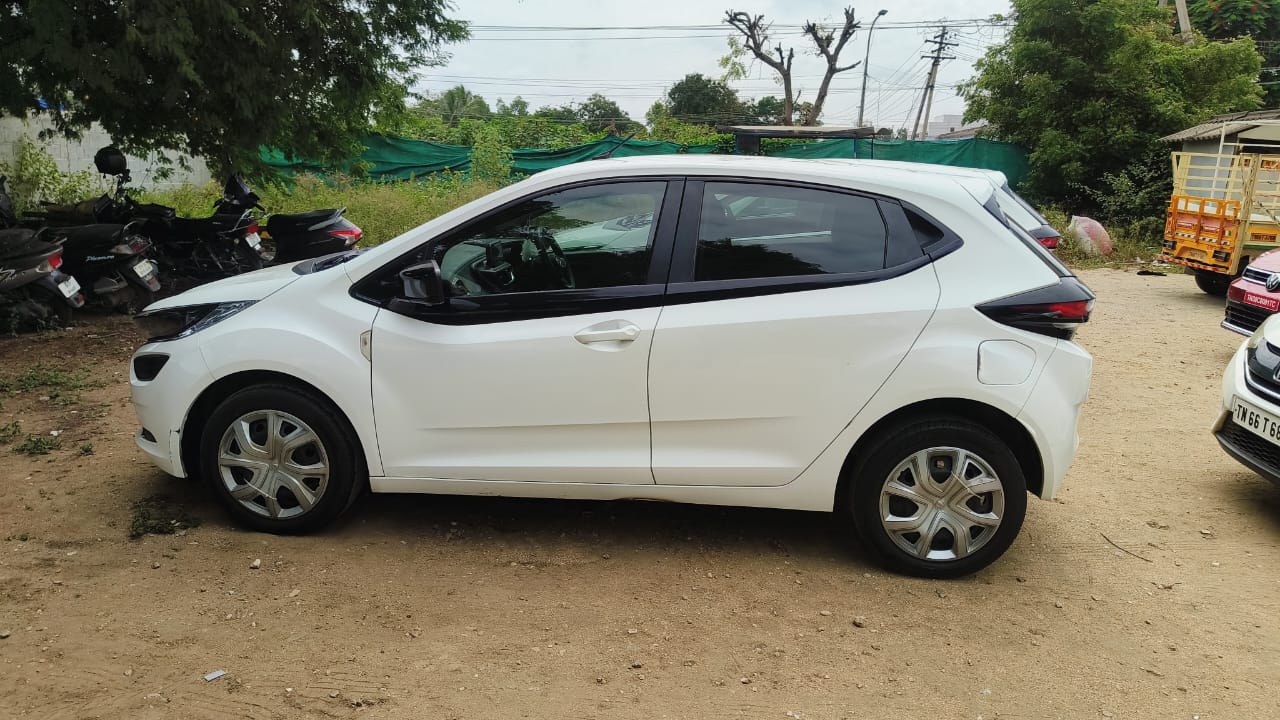 Tata Altroz(2020-2025) Xm Petrol