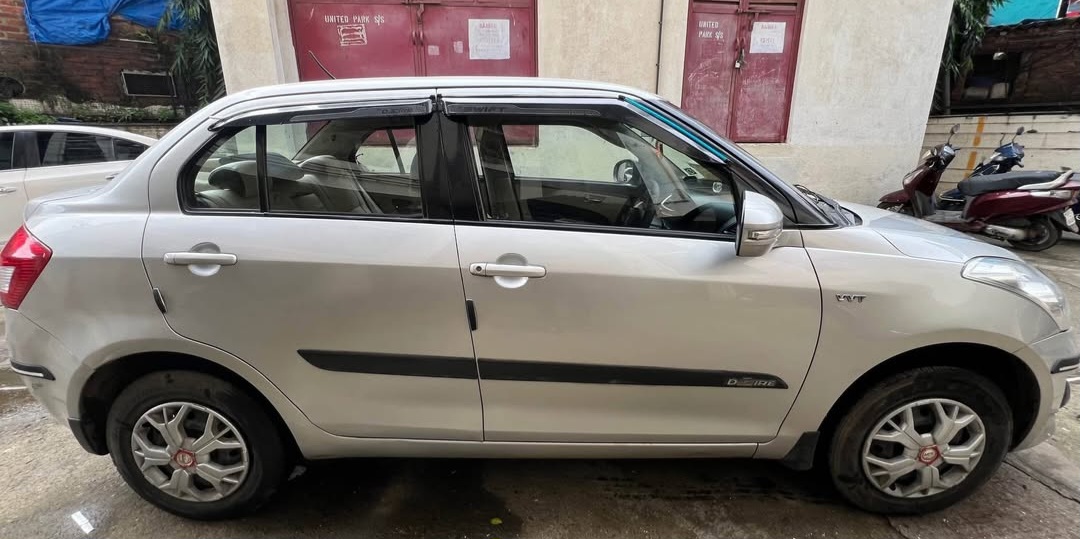 Maruti Suzuki Swift Dzire(2011-2015) Vxi At