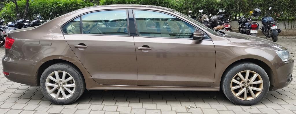 Volkswagen Jetta(2013-2015) Comfortline Tsi