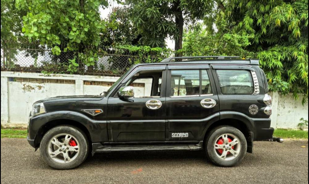 Mahindra Scorpio(2014-2017) S8