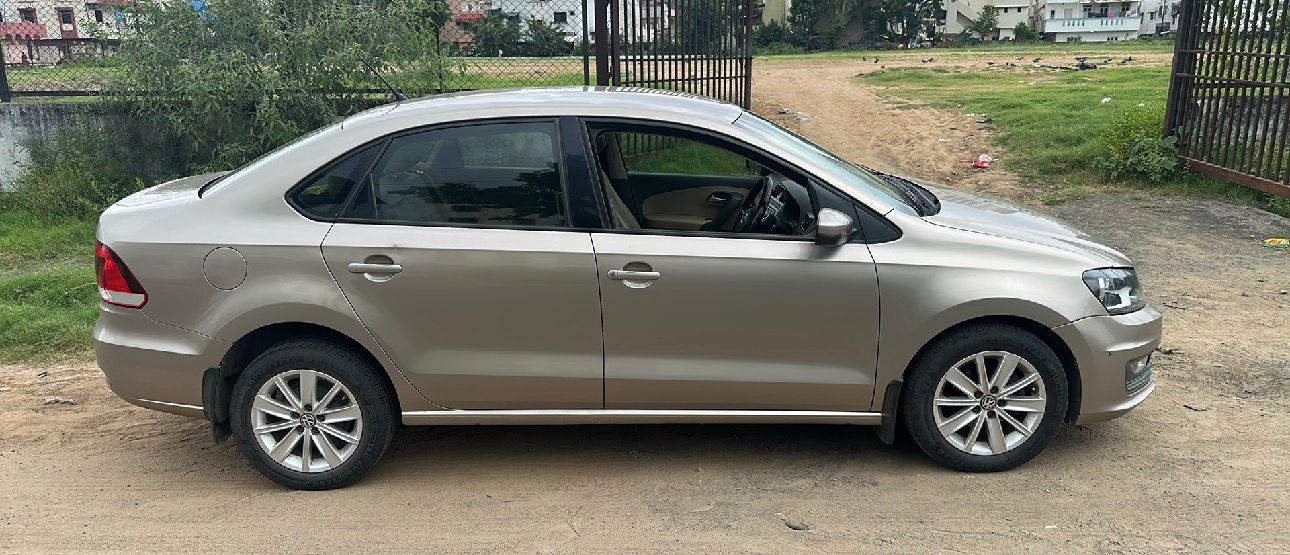 Volkswagen Vento(2015-2019) Highline 1.2 Petrol At