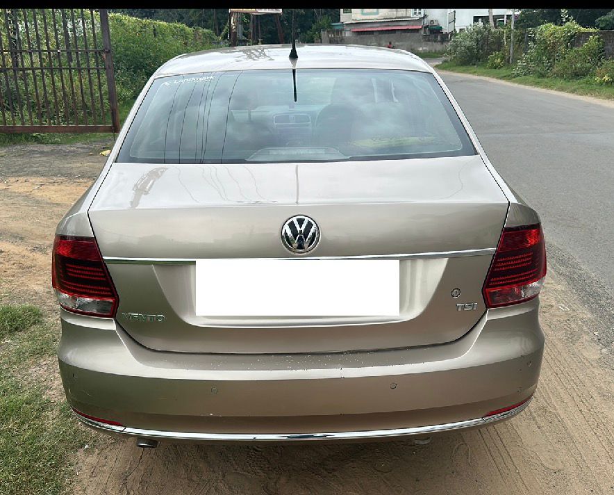 Volkswagen Vento(2015-2019) Highline 1.2 Petrol At