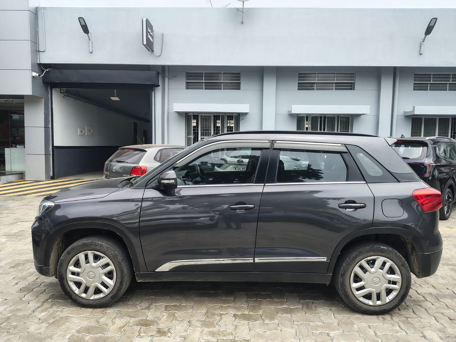 Maruti Suzuki Brezza Vxi