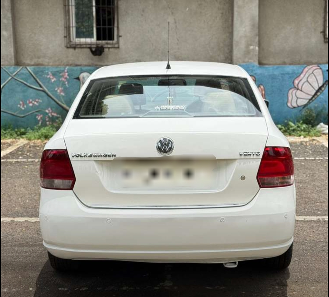 Volkswagen Vento(2010-2012) Highline Diesel