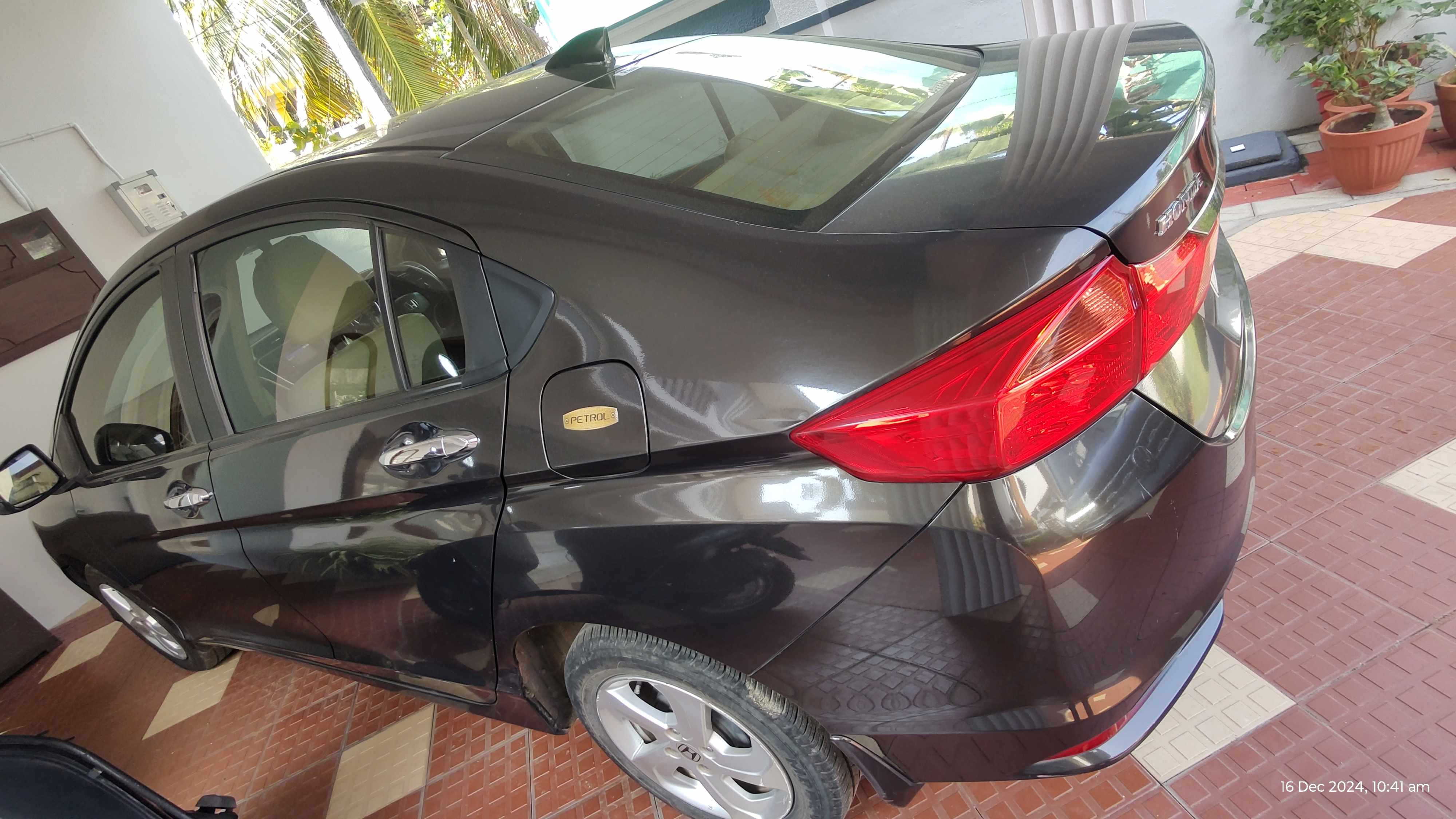 Honda City(2011-2014) 1.5 V Mt