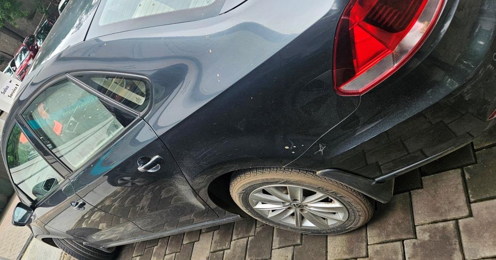 Volkswagen Vento(2015-2019) Highline 1.2 Petrol At